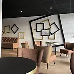 酒店 索米尔卢瓦尔河畔美居酒店 4*