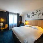 مركيور بوردز دي لوير سومور 4* سوموور