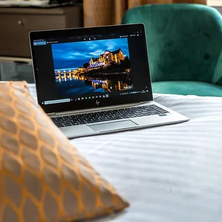 Mercure Bords De Loire Saumur