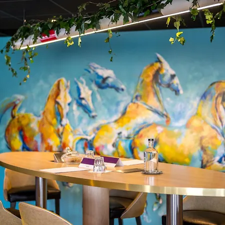 Mercure Bords De Loire
