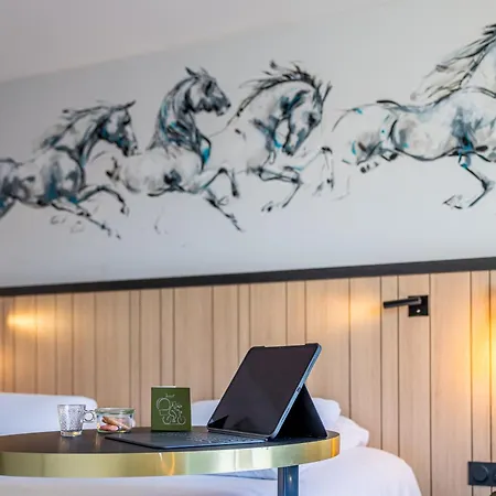 Mercure Bords De Loire Hotell 4*