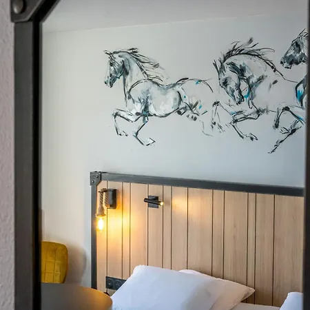 Hotel Mercure Bords De Loire 4*