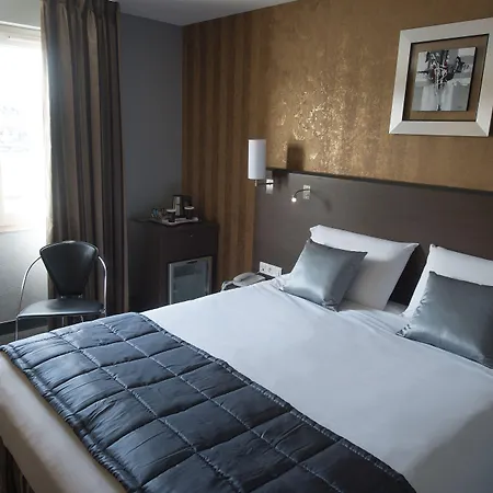 Hotel Mercure Bords De Loire 4*