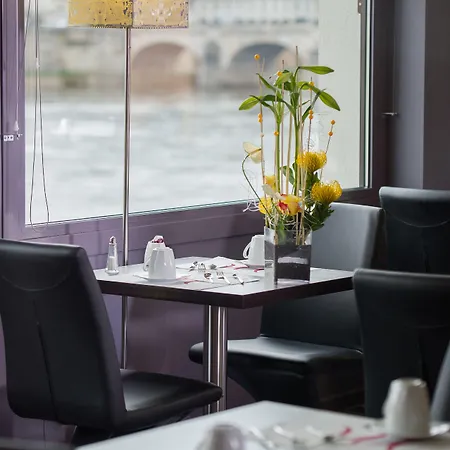 호텔 Mercure Bords De Loire 4*