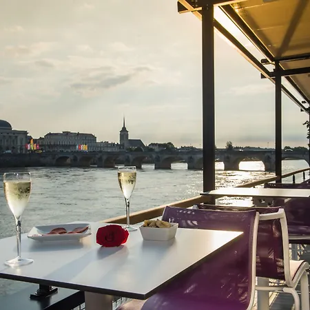 호텔 Mercure Bords De Loire 쏘뮤흐