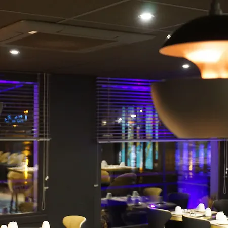 호텔 Mercure Bords De Loire 4*