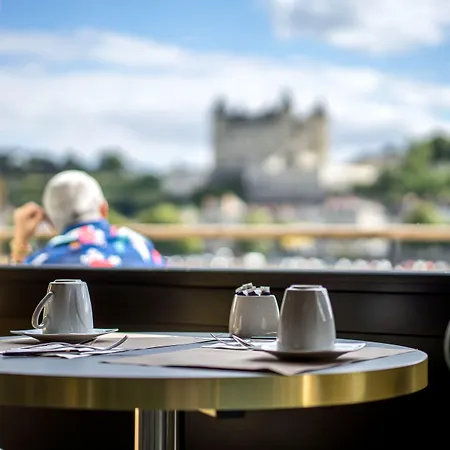 Mercure Bords De Loire 호텔 4*