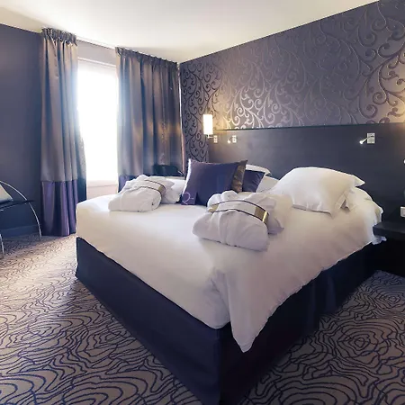 Otel Mercure Bords De Loire