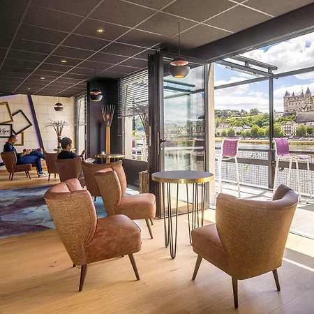 Mercure Bords De Loire 4* 쏘뮤흐
