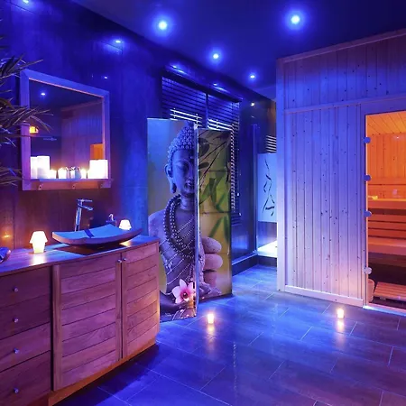 Mercure Bords De Loire 호텔 4*