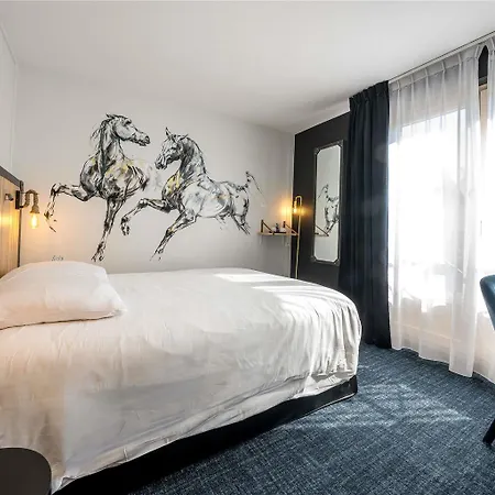 Mercure Bords De Loire 호텔 쏘뮤흐