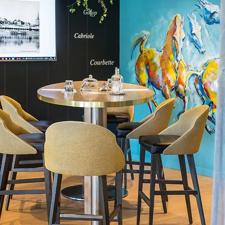 Hotel Mercure Bords De Loire 4*