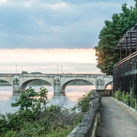 Mercure Bords De Loire Saumur
