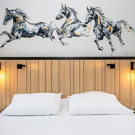 Mercure Bords De Loire