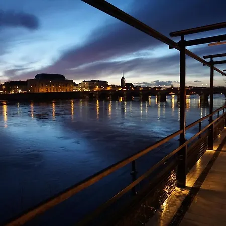 Hotel Mercure Bords De Loire 4*