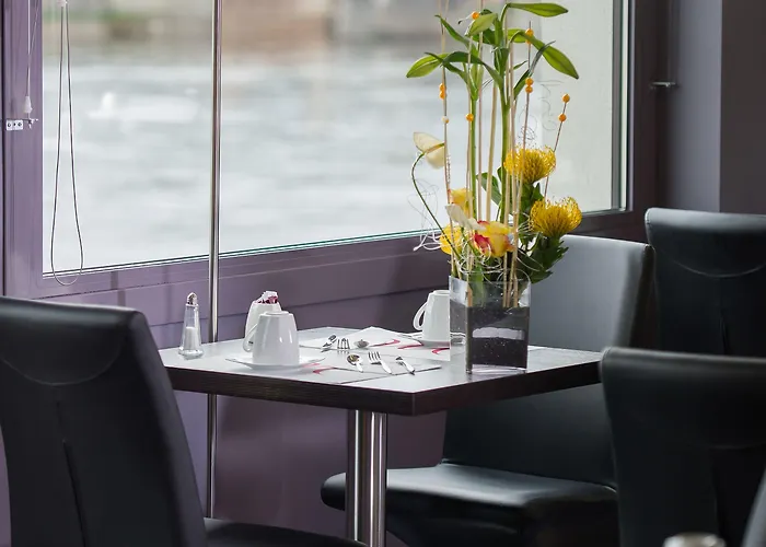 Hotel Mercure Bords De Loire 4*