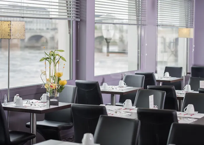 Mercure Bords De Loire 4*