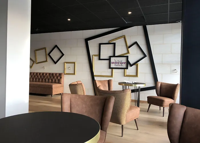 호텔 Mercure Bords De Loire 4*