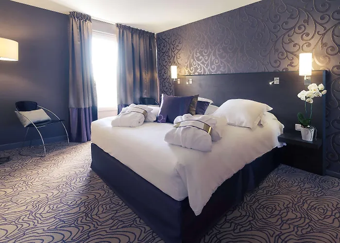 Hotel Mercure Bords De Loire