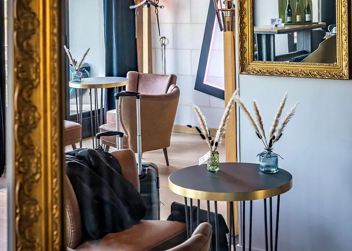 Hotel Mercure Bords De Loire 4*