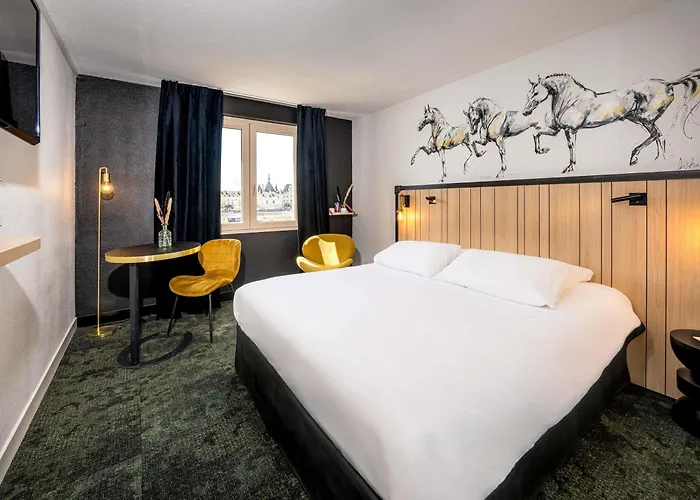 Hotel Mercure Bords De Loire 4*