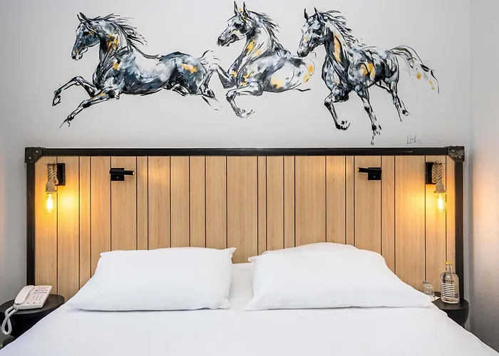 Mercure Bords De Loire Szálloda