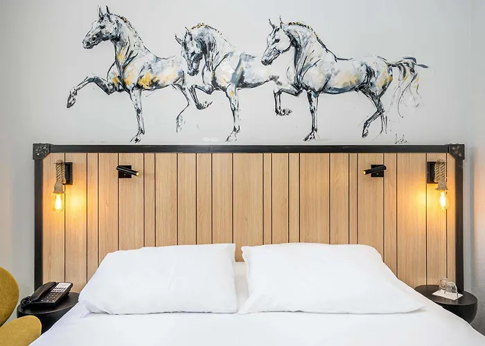 Mercure Bords De Loire