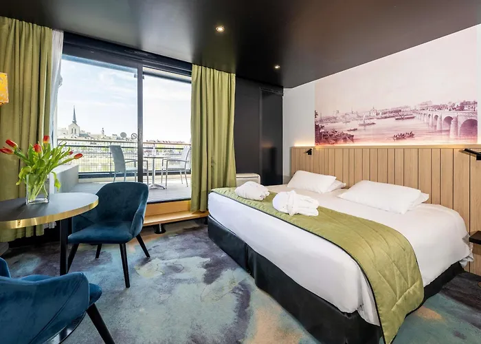 호텔 Mercure Bords De Loire