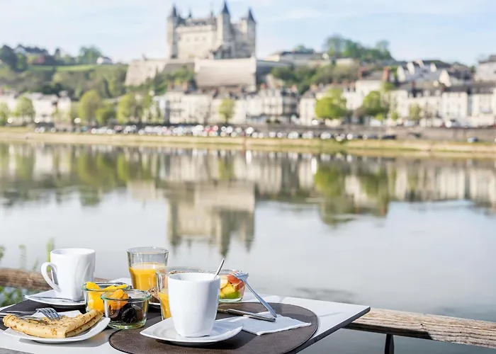 호텔 Mercure Bords De Loire 쏘뮤흐